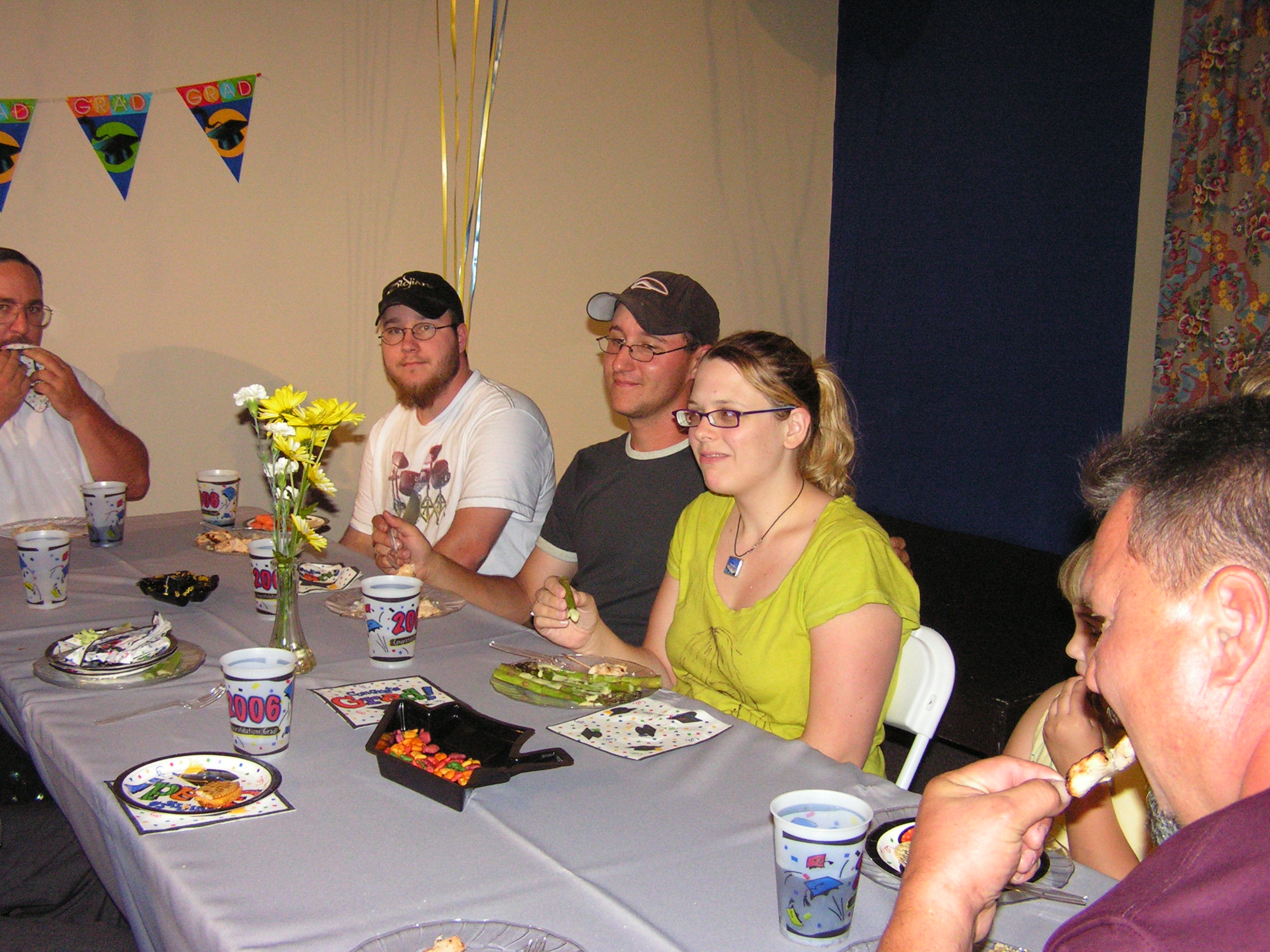 ./2006/Monica's Graduation/graduation party0039.JPG
